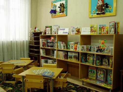 Детский уголок в компьютерной библиотеке с. Эльбарусово