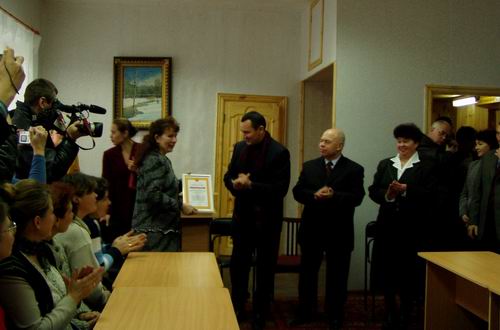 Открывают библиотеку президент ЧР и глава администрации Порецкого района